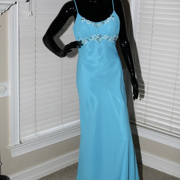 Sky Blue Formal/Prom Gown Size 0, NWT - Picture 3 of 3